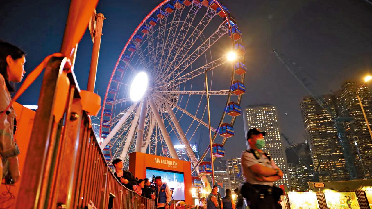 香港摩天輪故障 200人一度被困 無人傷