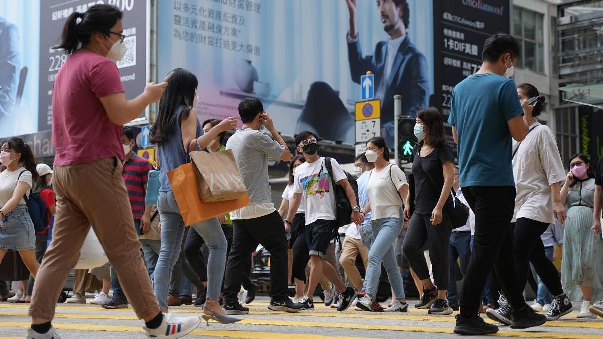 MPF｜強積金｜市道｜港千萬富翁人潮配相