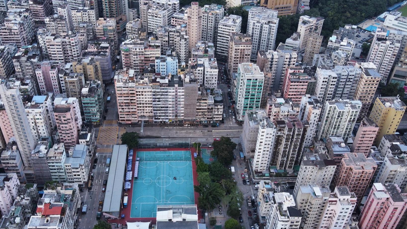 11月份樓市在利好因素下，整體樓宇買賣登記持續暢旺，惟近期交投轉慢，料將拖累本月登記量急跌。(資料圖片)