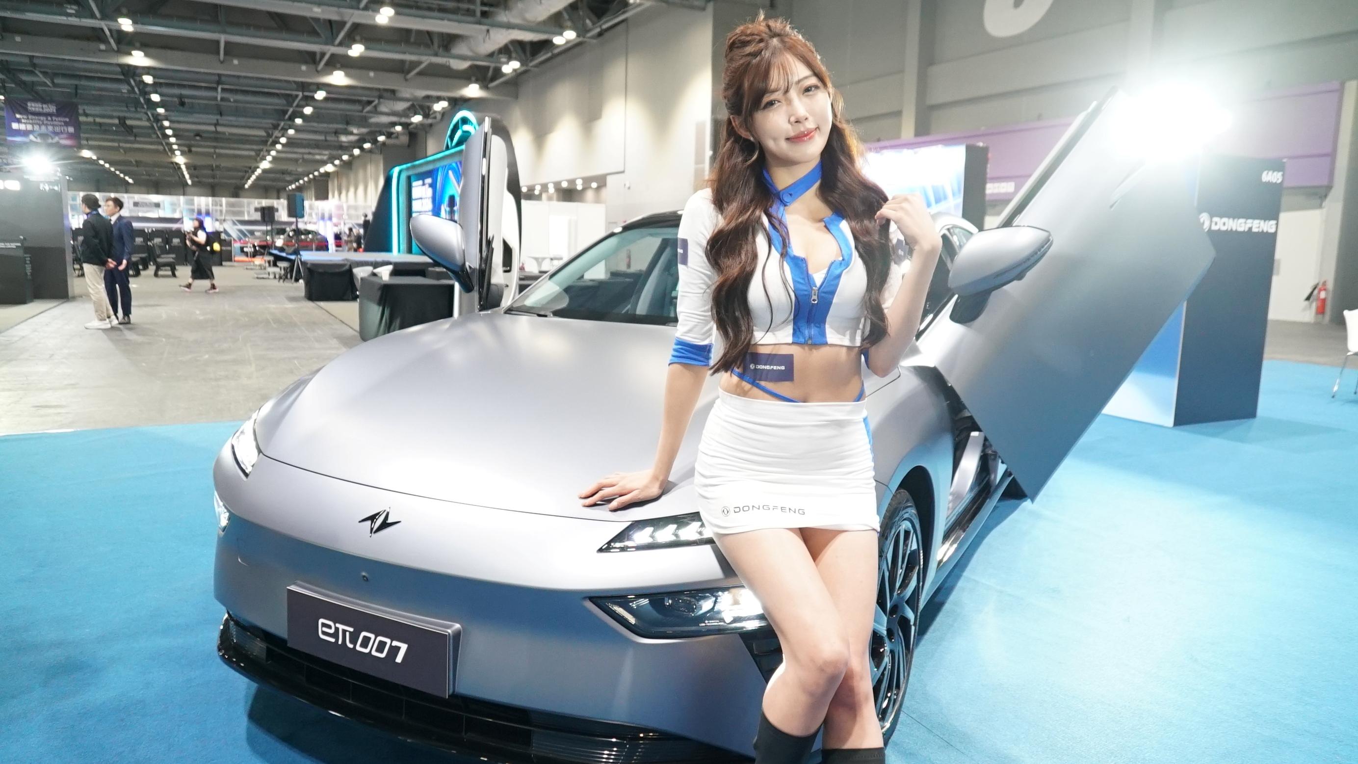 香港國際汽車博覽一連四天舉行　展出多部新款電動車、經典JDM及古董車（多圖）