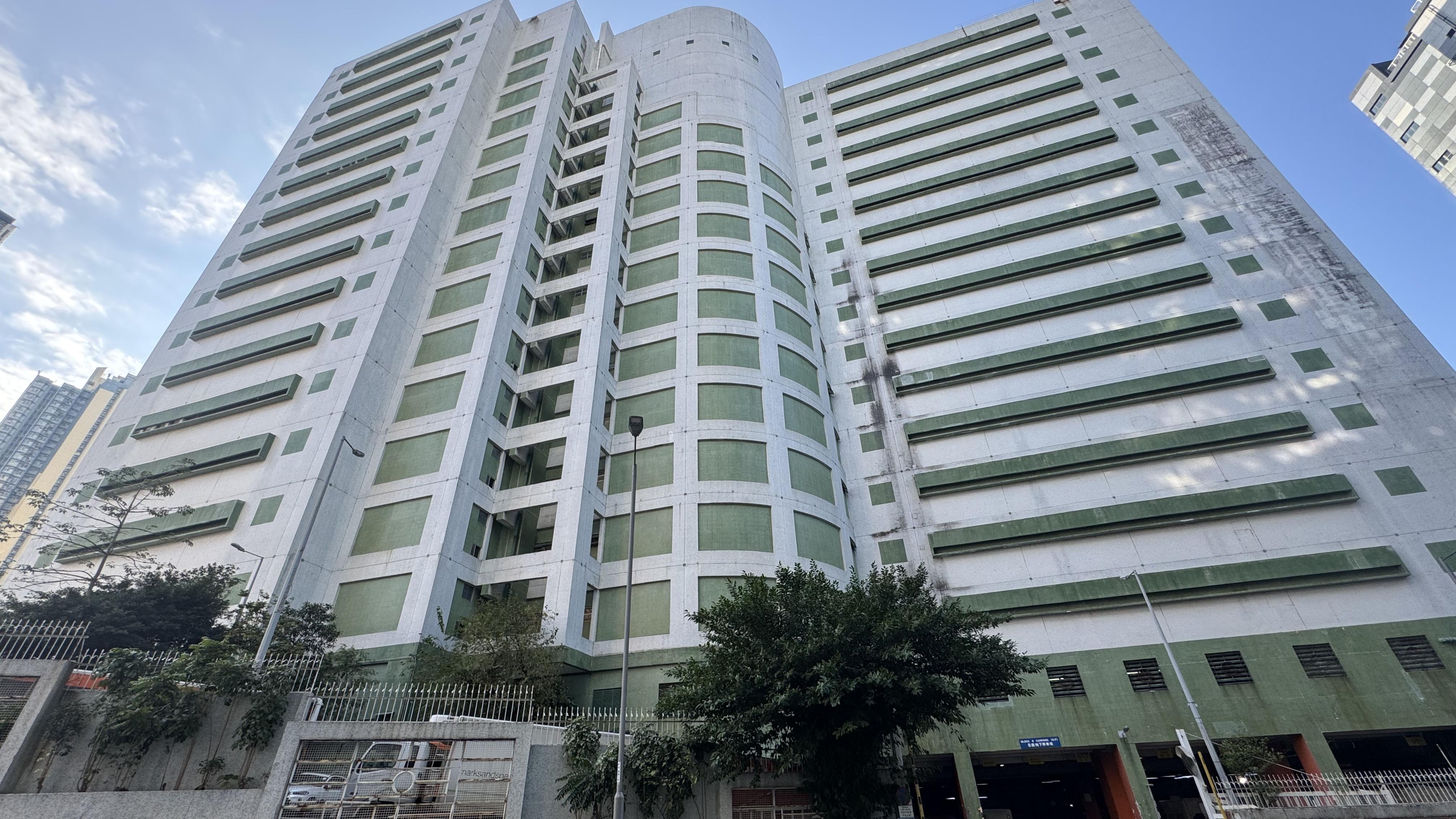 由中原(工商舖)獨家代理放售的嘉里溫控貨倉一倉，一個面積逾2.6萬方呎中層全層戶，以意向價約1億元放盤。