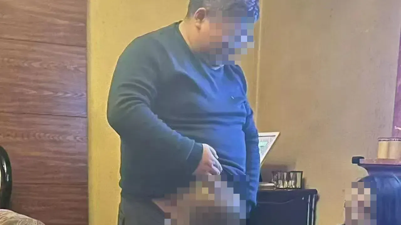 內地網傳地產大亨卡拉OK不雅照　公司否認並報警