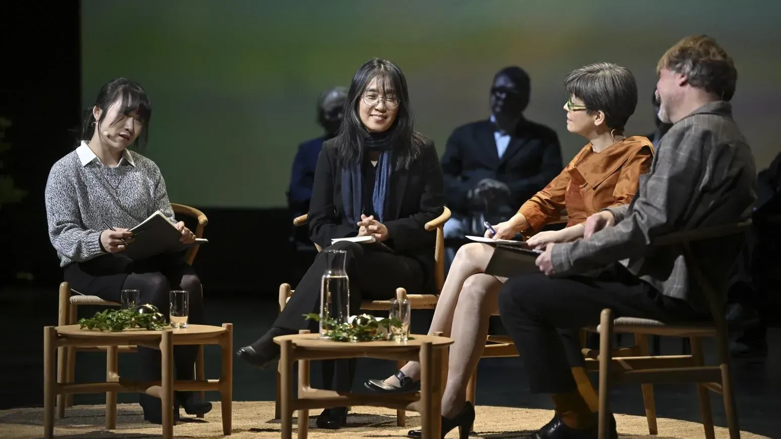 韓江12日出席皇家歌劇院一場朗讀活動。（圖／美聯社）