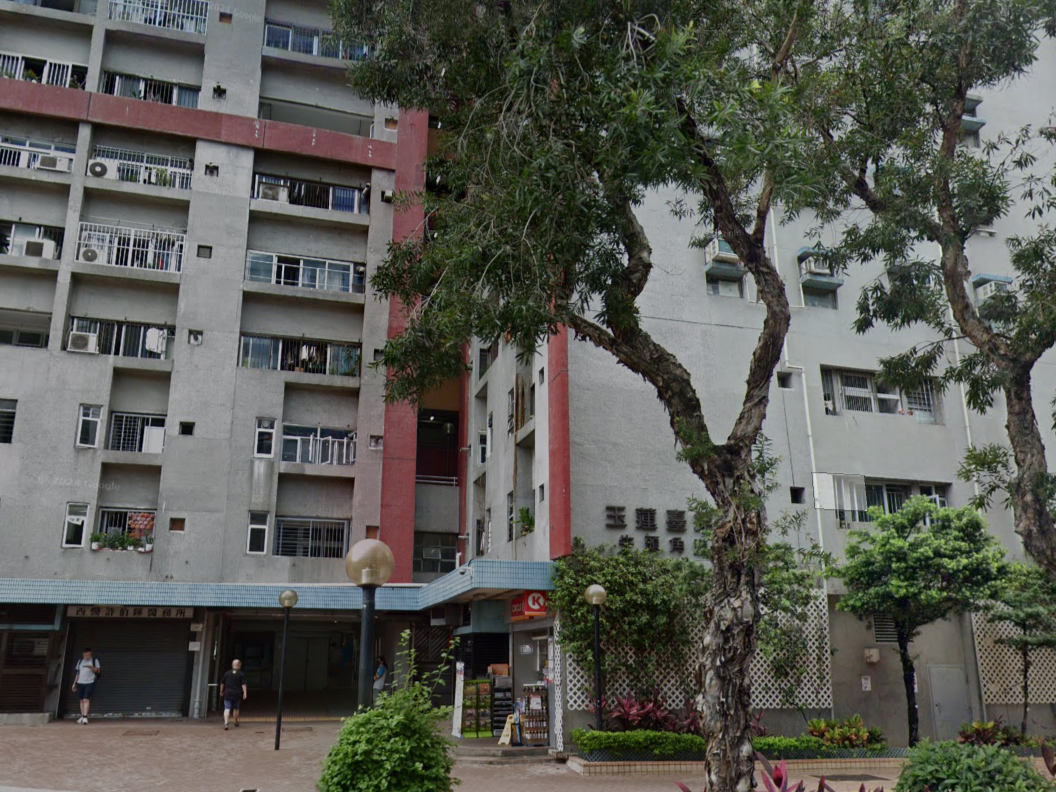 牛頭角76歲男尼龍繩上吊，當場證實死亡。(Google街景截圖)