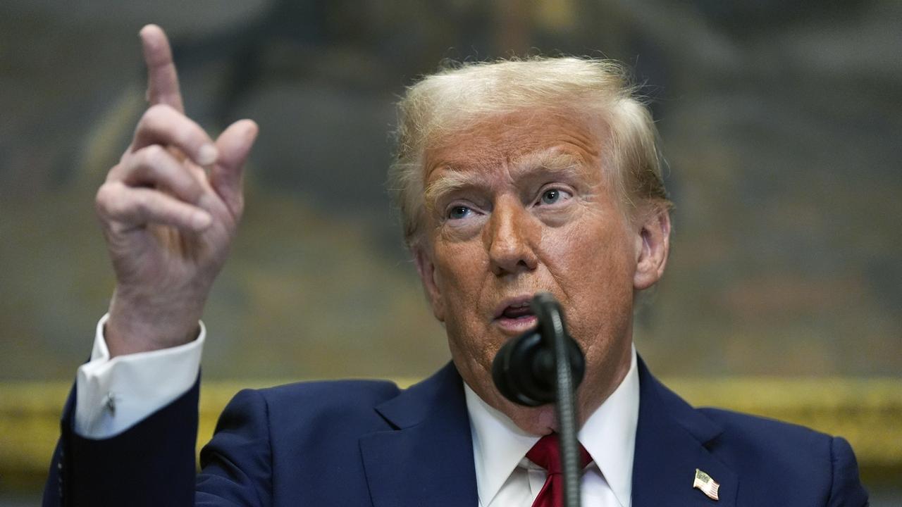 俄烏戰爭，特朗普警告普京停戰否則加強制裁，俄方：須解決烏危機根源。(AP)