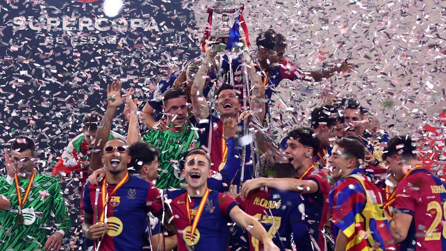 巴塞隆拿在超級盃反勝皇家馬德里奪標。(路透社)