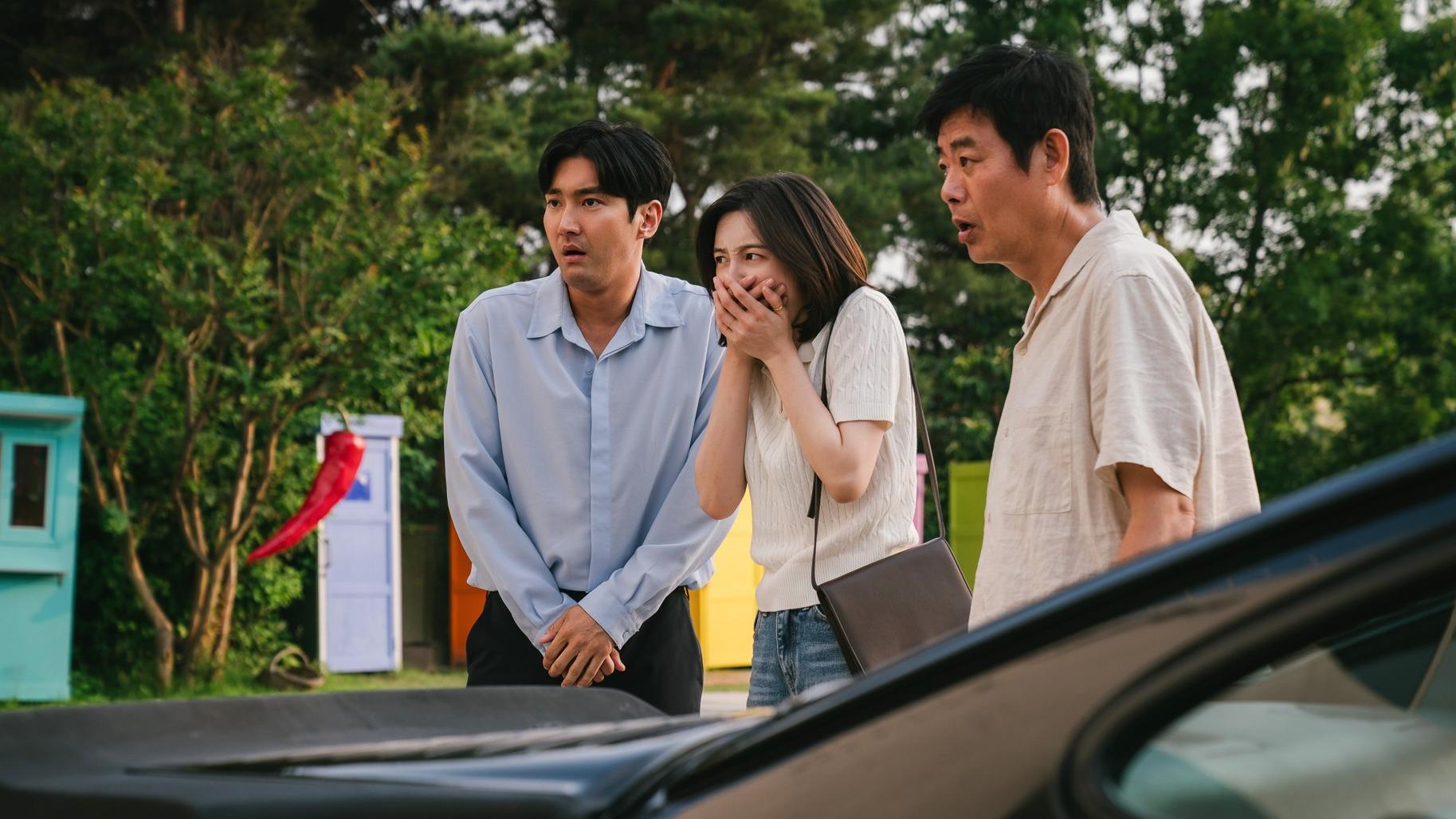 崔始源、朴智炫、成東鎰合演新片《童話睇硬了》安排2月在港上映。