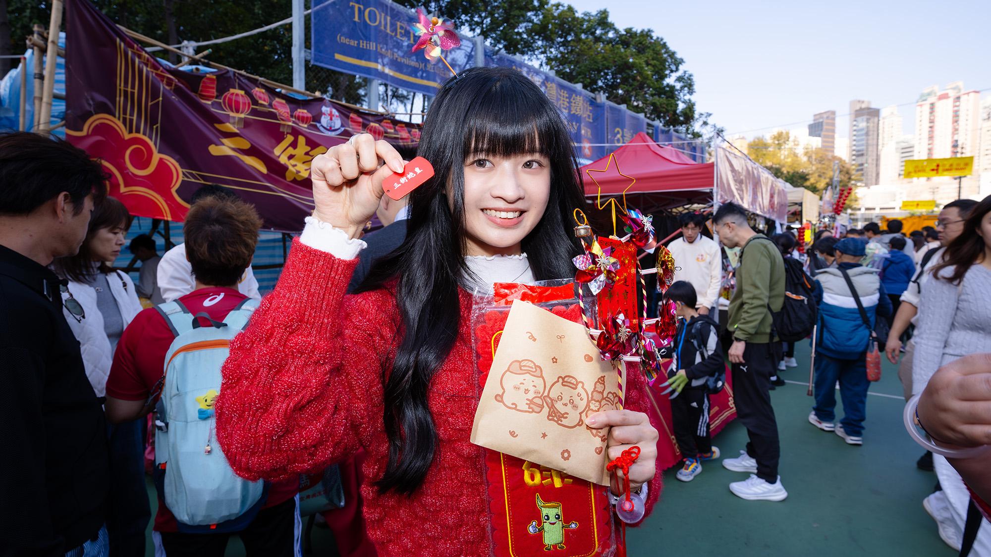 維園年宵2025｜連家穎被仔圍 1小時使$200買到乜？