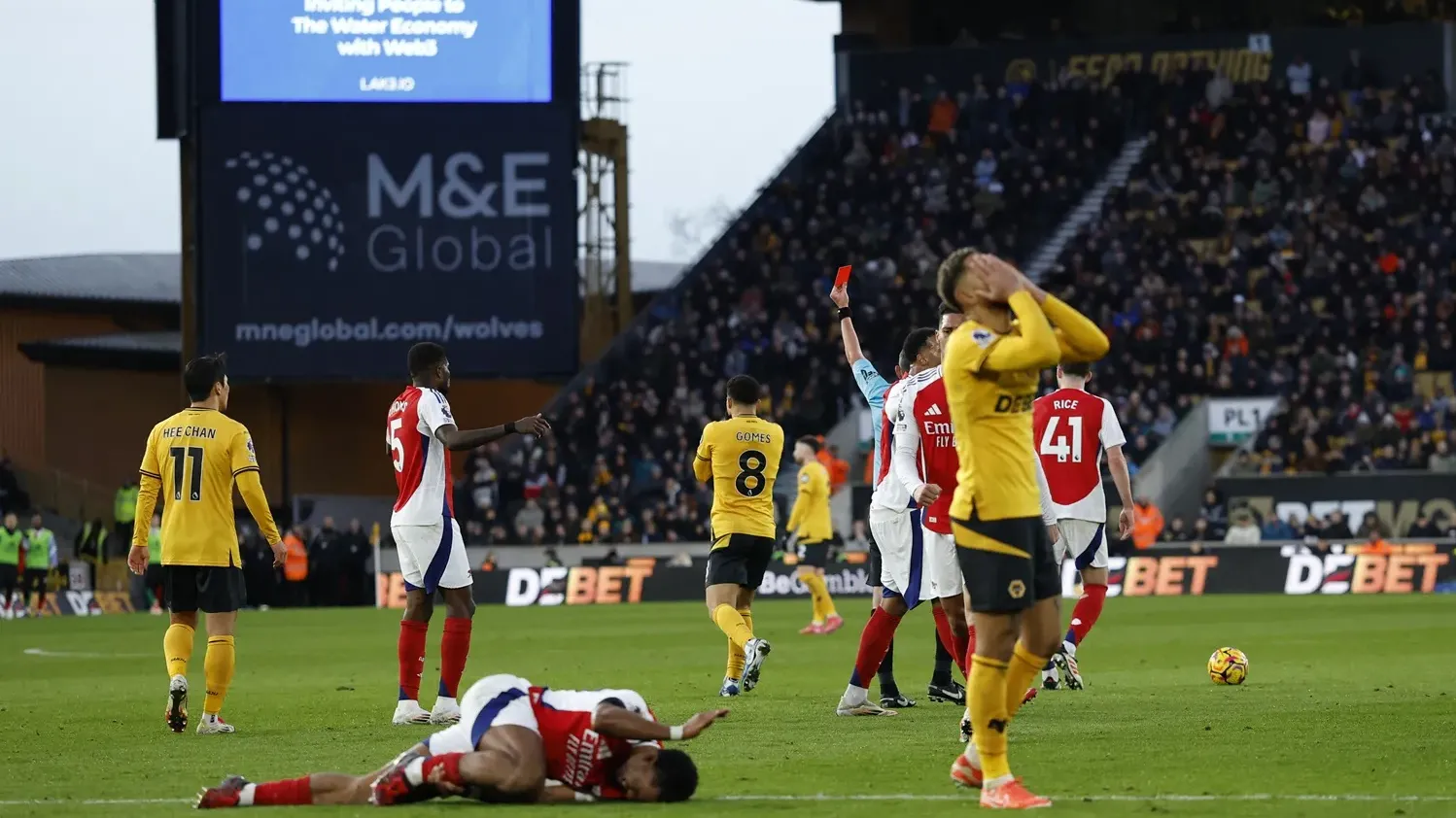 英超｜阿仙奴上訴成功 李維士史基拿（Myles Lewis-Skelly）打甩紅牌  球證奧利華失威信