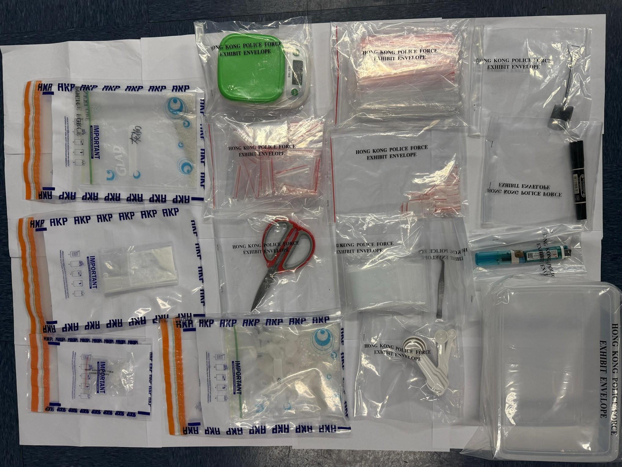 警方昨日(2日)在深水埗檢獲16萬元「冰」毒及氯胺酮。(警方圖片)