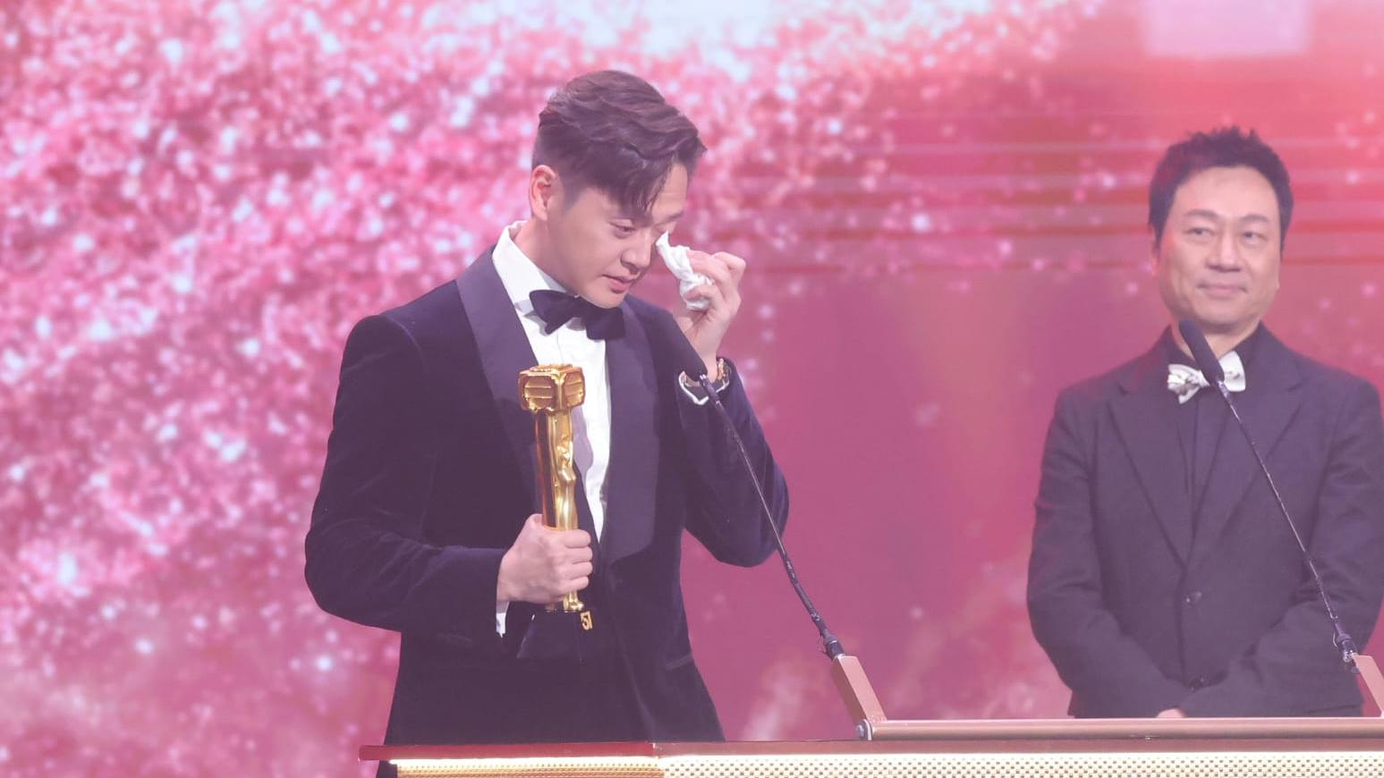 萬千星輝頒獎典禮2024｜張振朗憑《反黑英雄》封雙料視帝 阻黎耀祥刷新四屆視帝紀錄