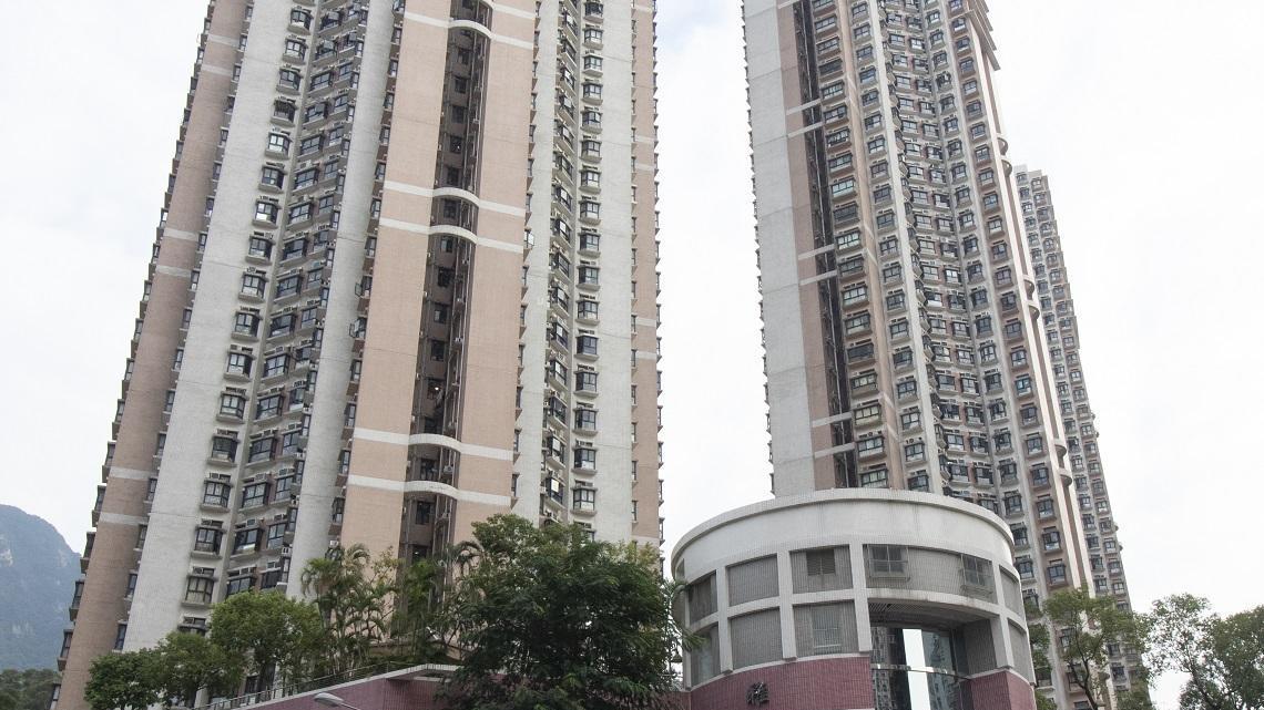 馬鞍山夾屋雅景臺頂層三房銀主盤，放盤逾一年終沽出，作價628萬元，呎價逾9,500元。