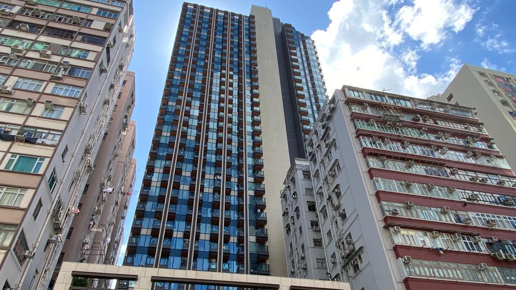 鰂魚涌君豪峰山景一房，以1.8萬元租出，業主持貨單位只有約4個月，賺取租金回報有4厘。