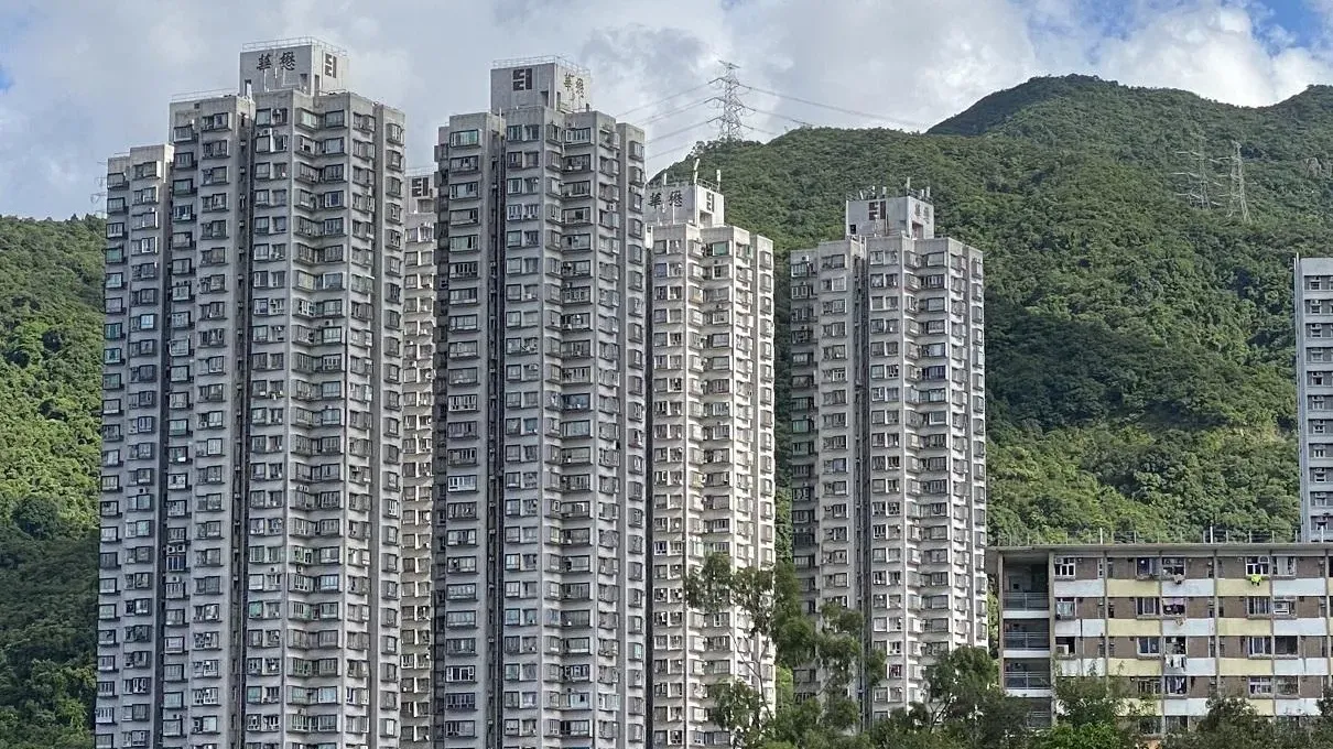 上車客趁低吸納，斥318.8萬元入市大圍金獅花園兩房，呎價1.13萬元。