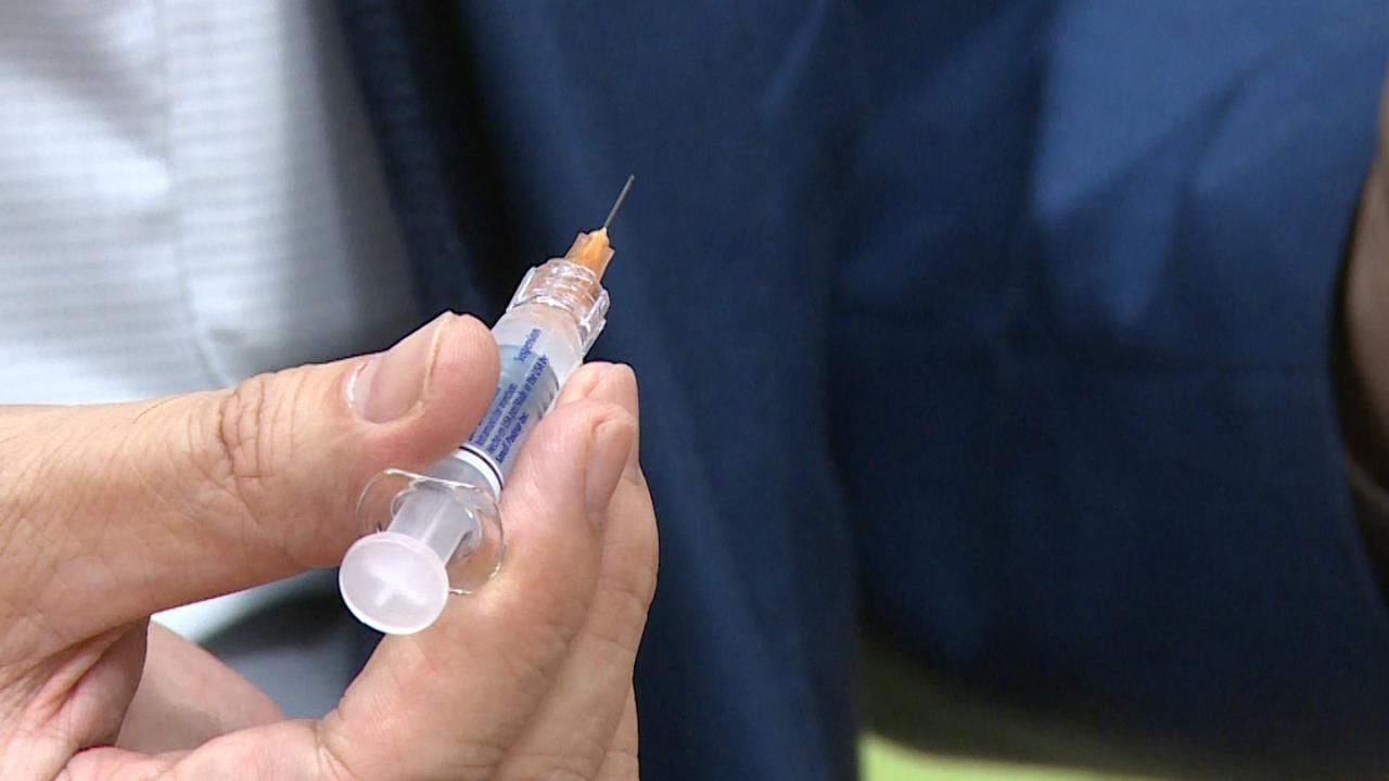 歐家榮稱有160間學校拒安排學生打流感針　籲家長安排子女打針