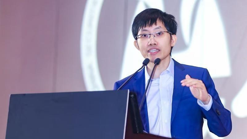 梁文峰創辧的DeepSeek顛覆了全球人工智能界