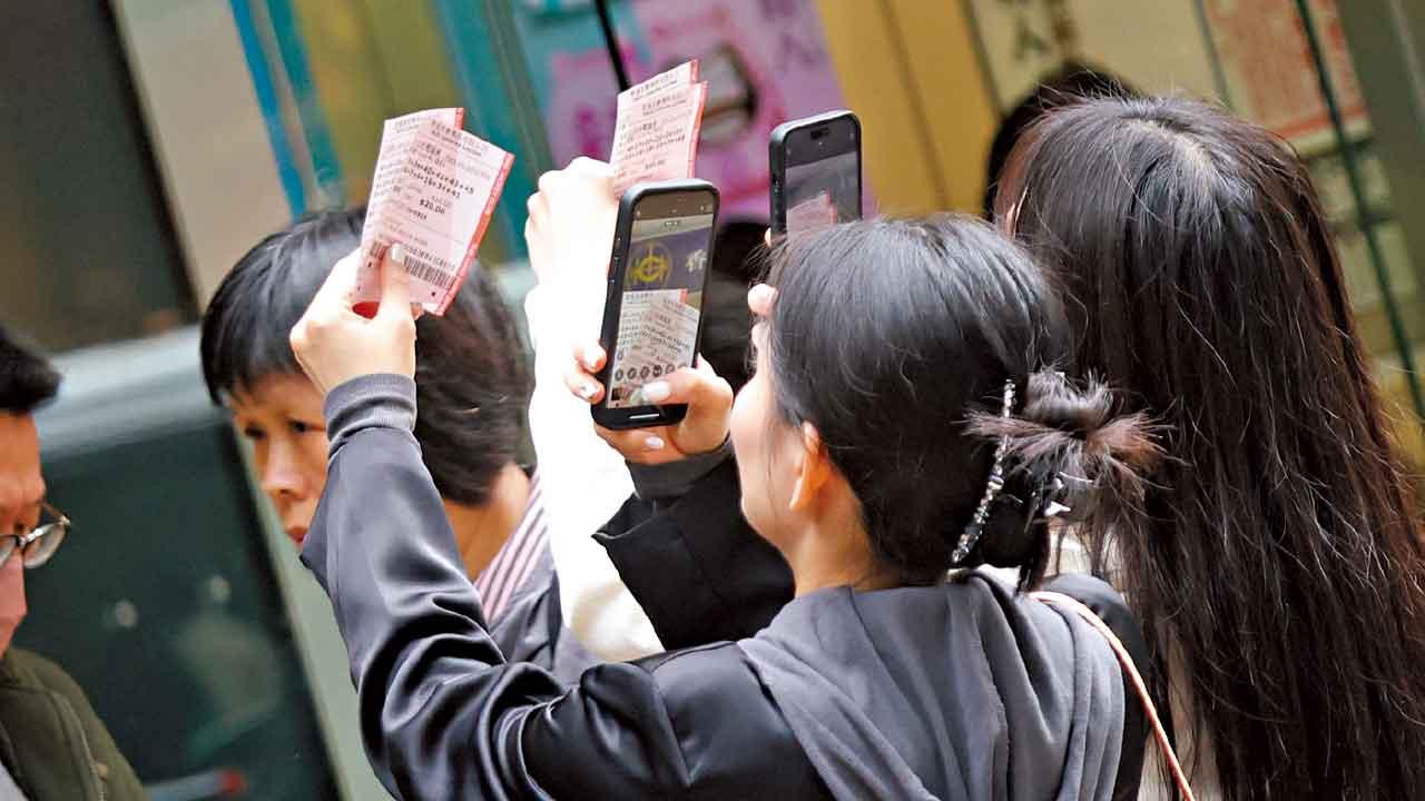 六合彩新春金多寶1注中 獨攬破紀錄1.93億元彩金