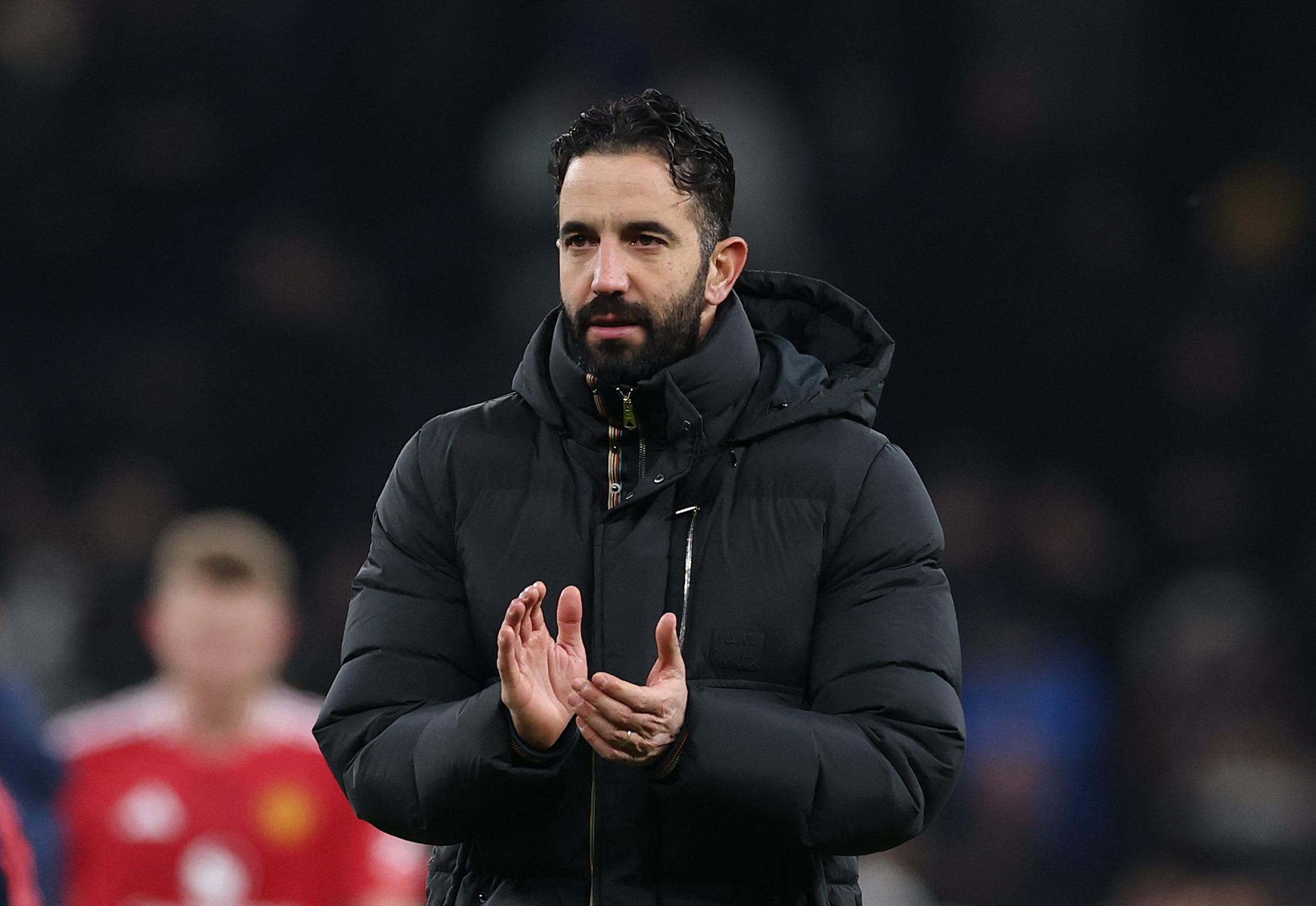 曼聯於英超作客0:1不敵熱刺，聯賽榜跌落第15位，主帥艾摩廉對困境束手無策。(路透社)