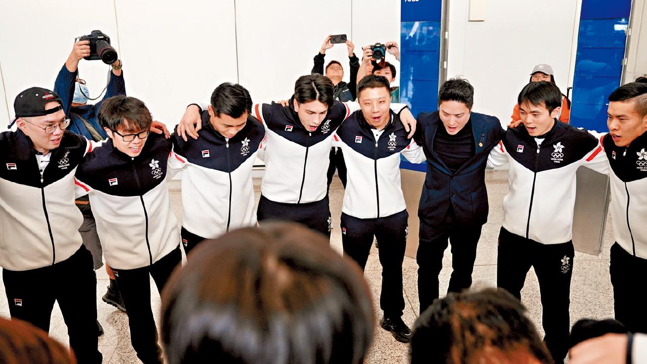 冰球男子隊返港 亞冬運第8名佳績 隊長冀遇襲事件無損公眾觀感