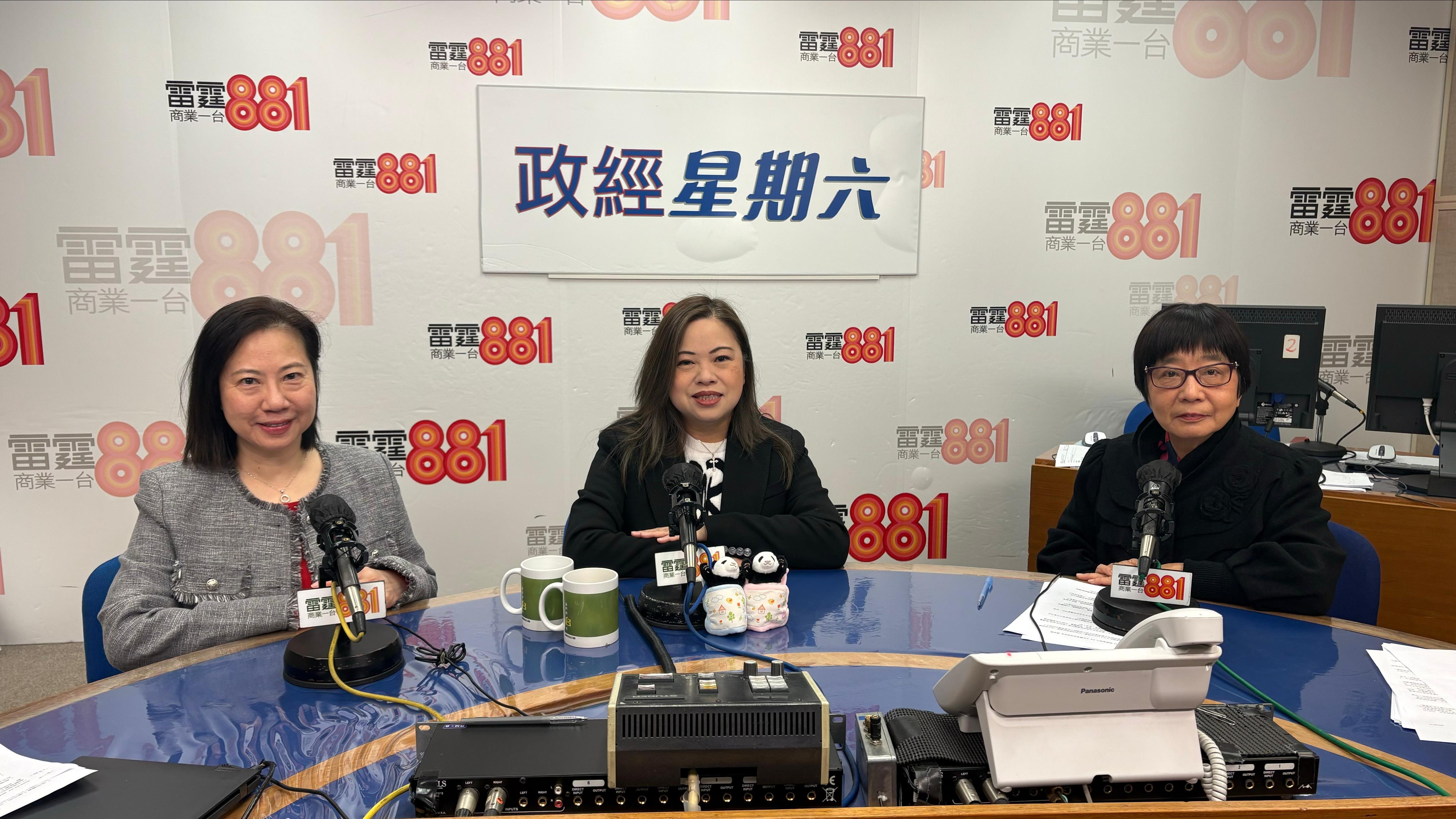 網上聲稱放售啟德體育園開幕禮門票，羅淑佩(中)指警方正調查