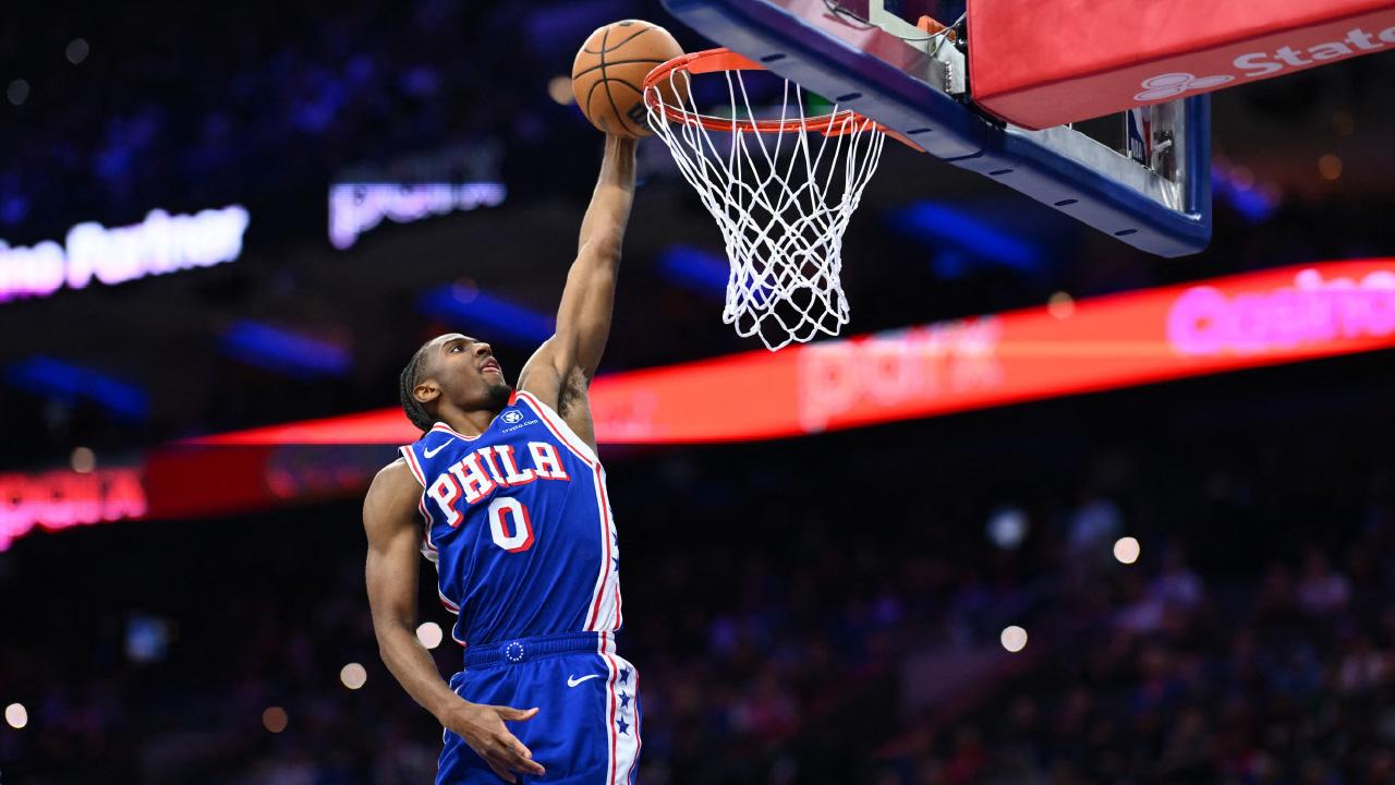 NBA｜艾比特復出 76人齊腳可拔「塞」