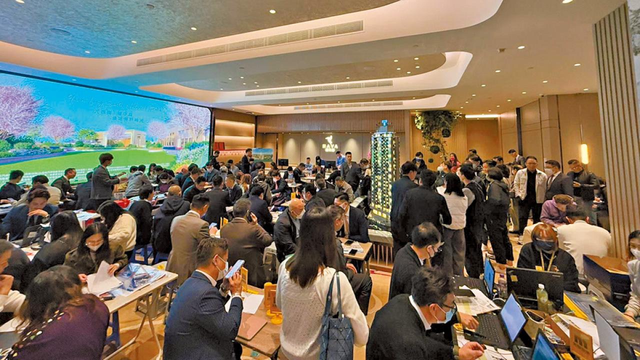 今年「新盤票王」易主 朗天峰首輪截收逾1.4萬票