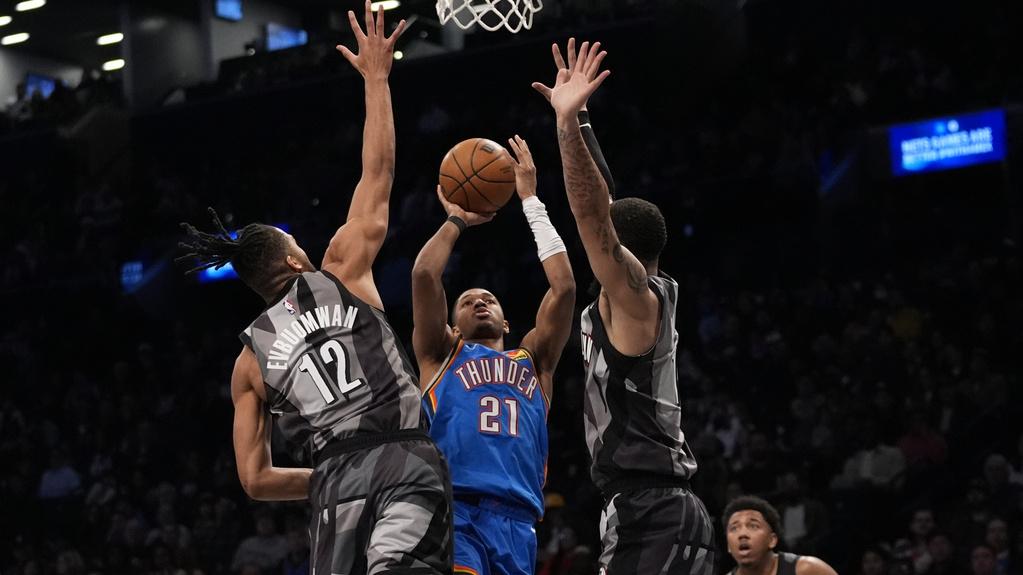 雷霆第4節發力反勝籃網129:121。(美聯社)