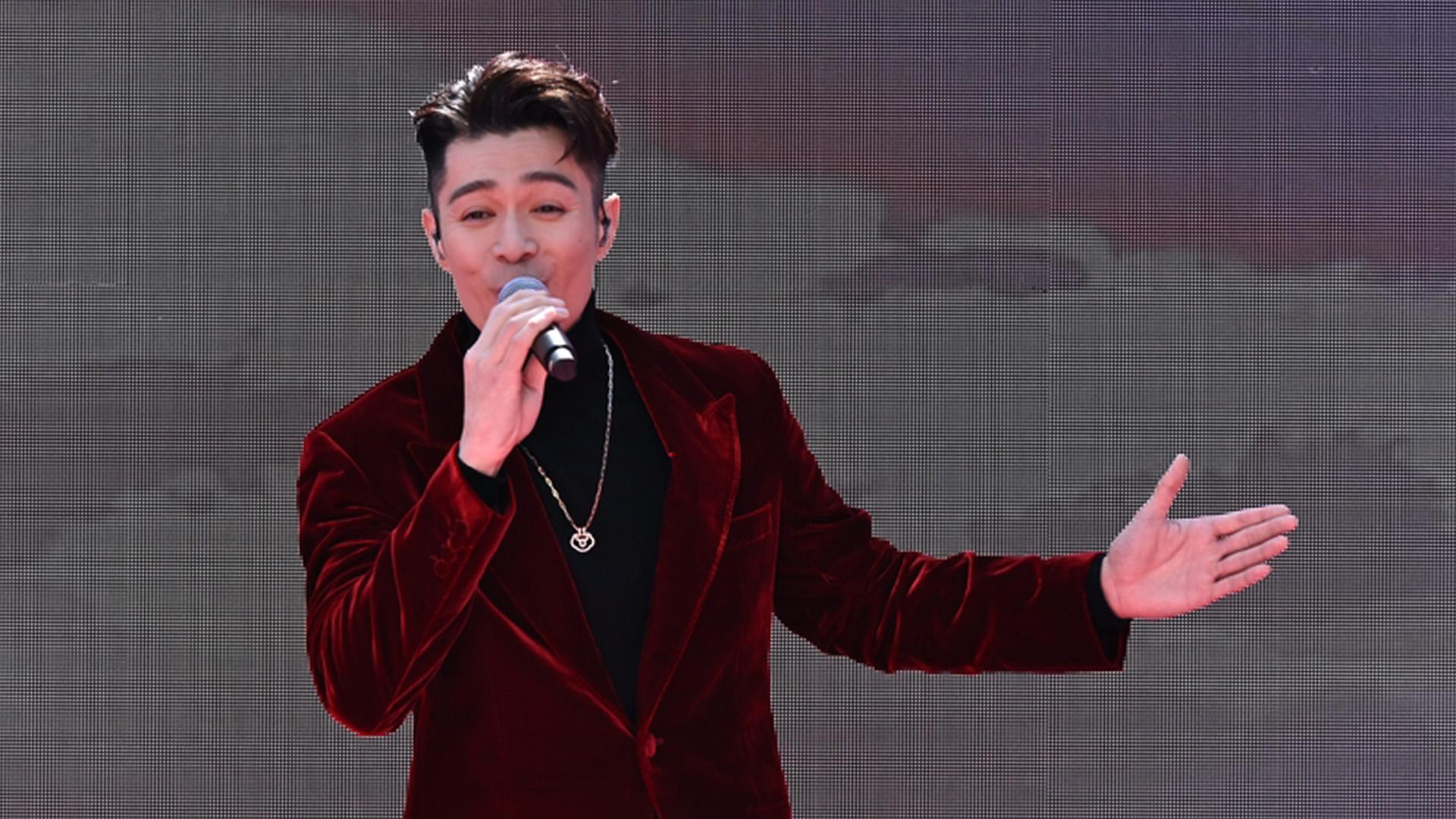 周柏豪爆細仔好黏人 計劃在香港開騷會考慮新場館