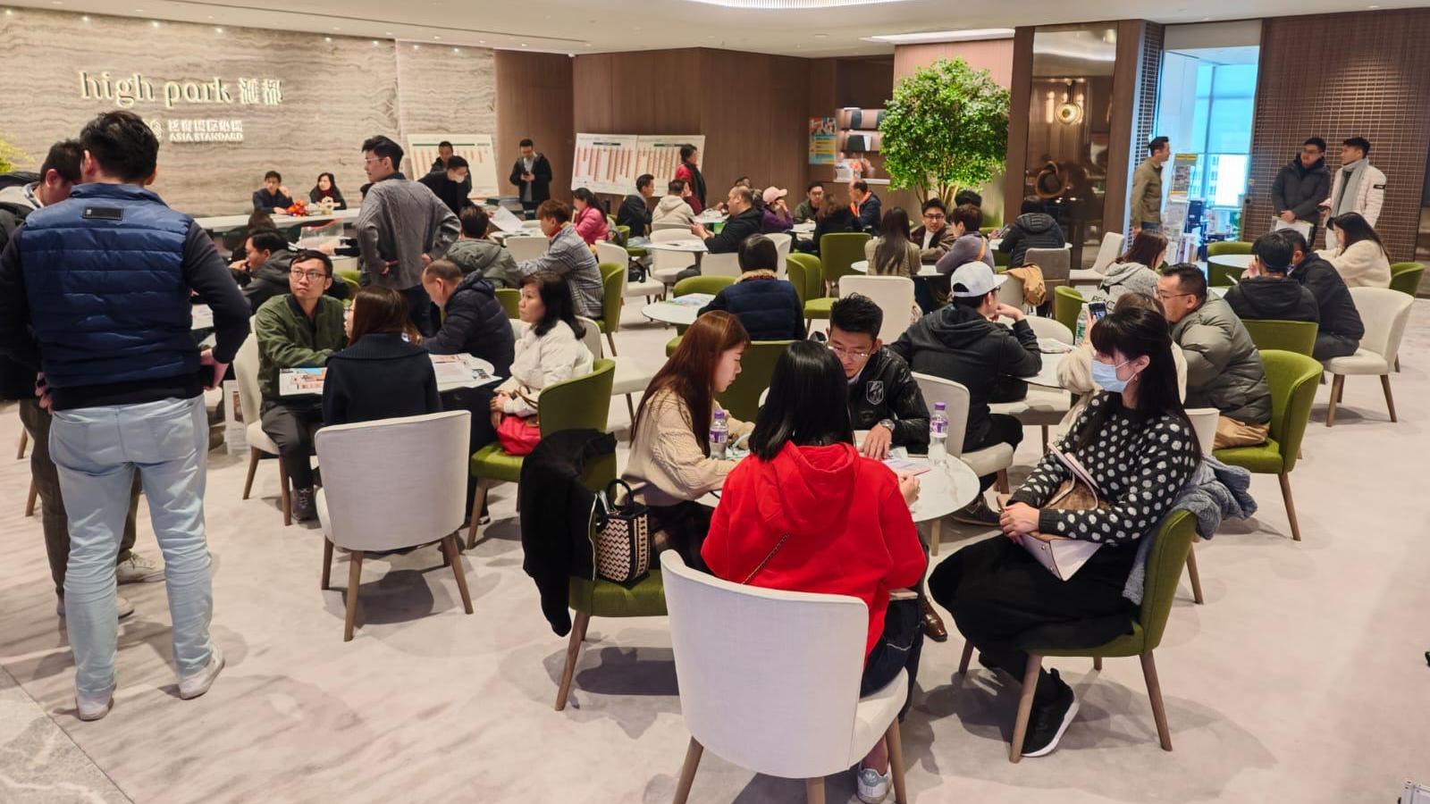 滙都II加推後錄近百組客睇樓 頂層連天台單位獲換樓客追捧｜洪水橋新盤