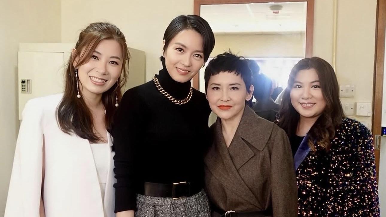 梁詠琪賀百年校慶返母校獻唱 首次遇上劉美君大讚師姐爽朗