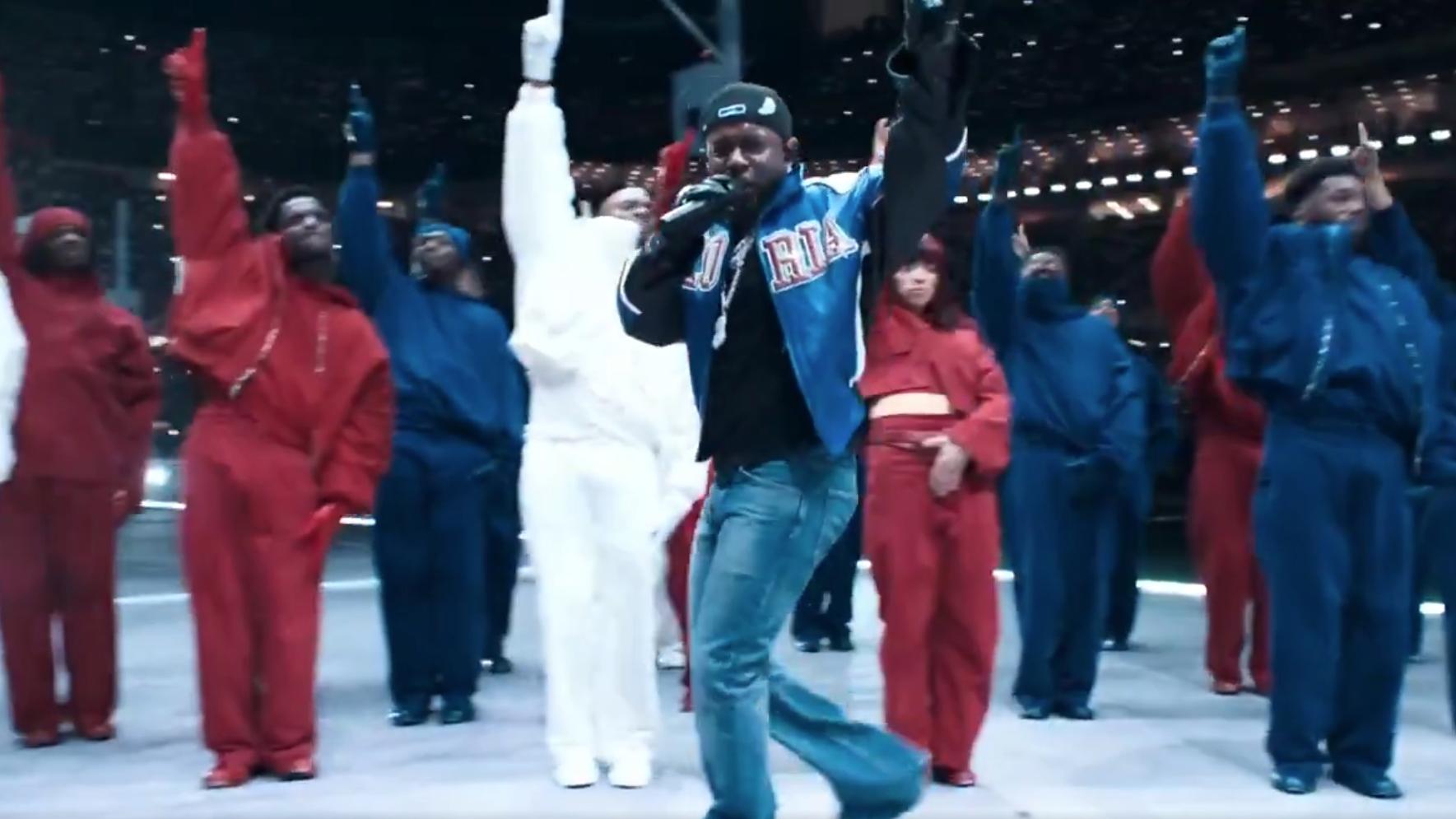 Kendrick Lamar《超級碗》萬人合唱diss歌《Not Like Us》成網絡熱搜(有片)