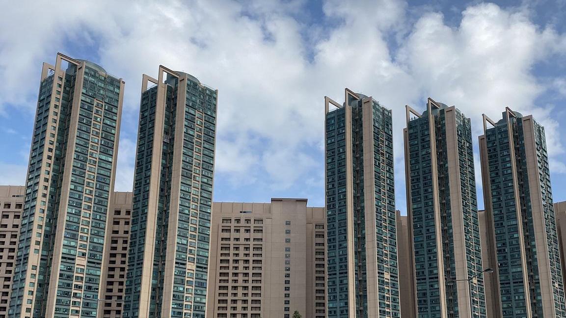 青衣藍澄灣最新錄兩房劈價成交，原業主累減137萬元沽貨，仍帳賺61萬元退場。