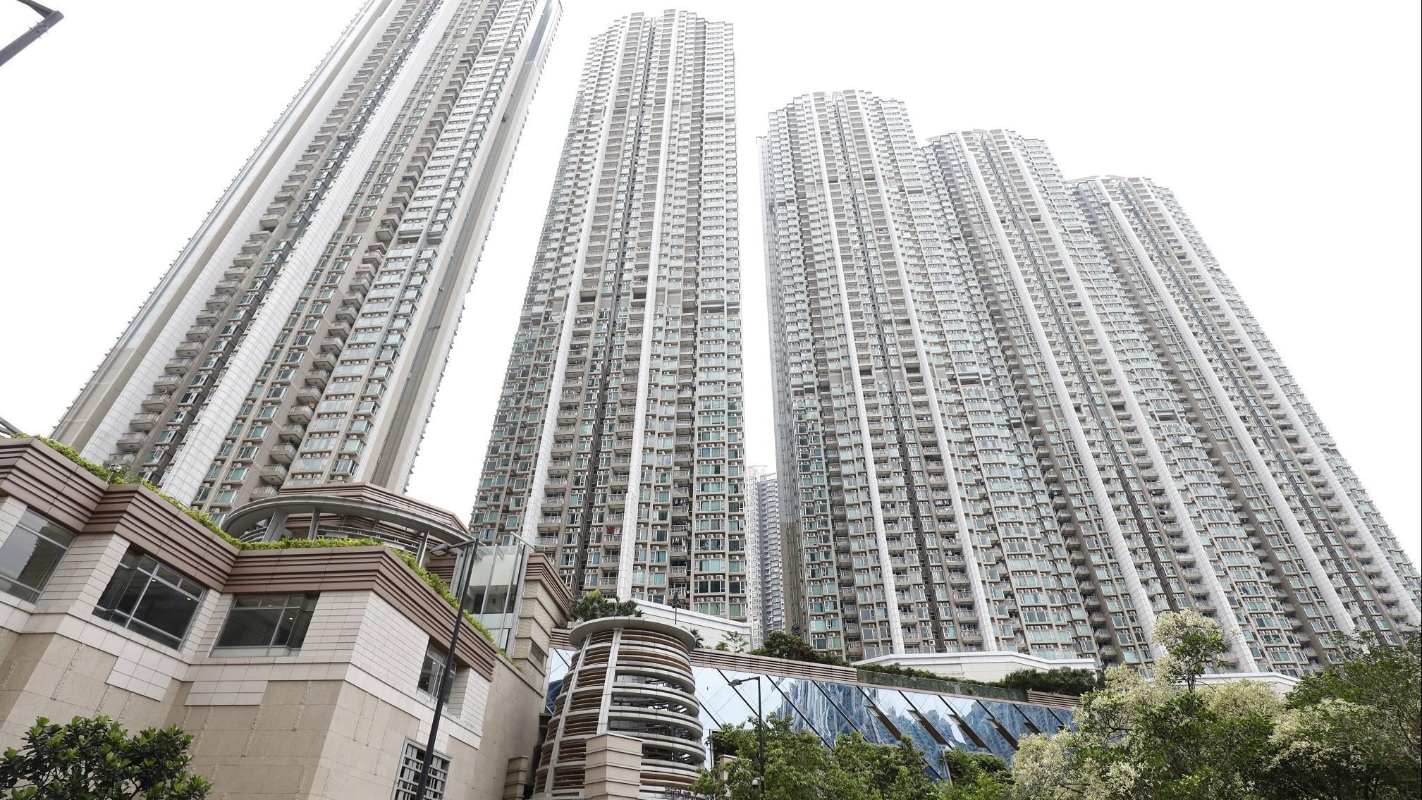 將軍澳日出康城1期首都中層套三房戶，獲外區客以755萬元承接。