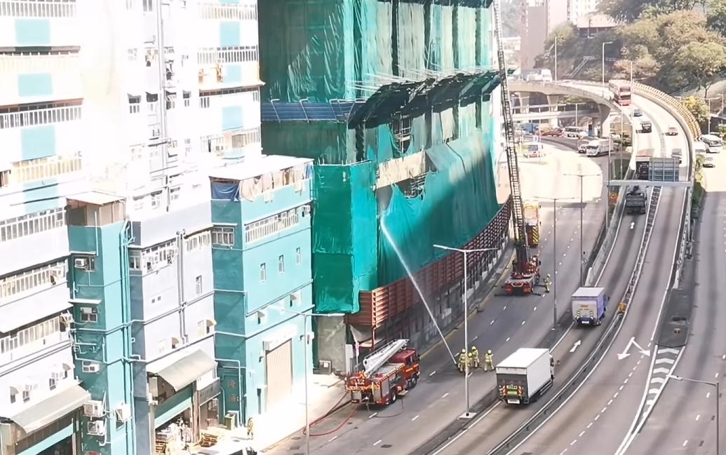 荃灣發生火警。（fb「馬路的事 (即時交通資訊台)」截圖）