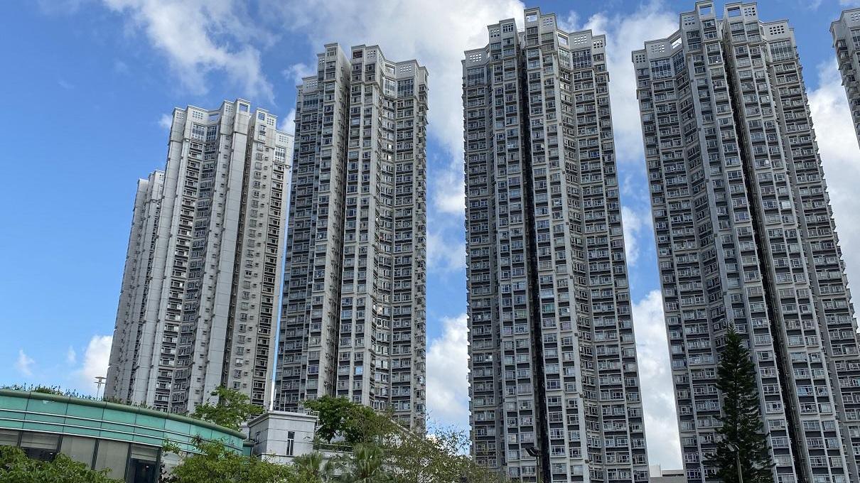 中原地產陳永傑指，新財政預算案從減供應、減印花稅以刺激樓市成交，屬救市的第一步，料有效激活物業交投。(資料圖片)