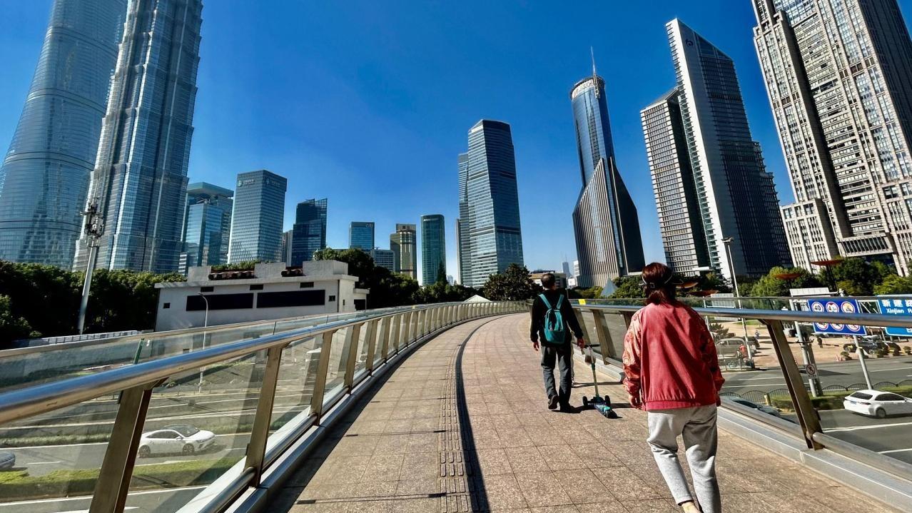 市場普遍預料中央繼續保持寬鬆貨幣政策。（港台圖片）