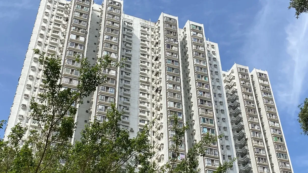 沙田中心本月暫錄2宗二手買賣成交，包括一宗三房中層戶，25年升值2.7倍易手。