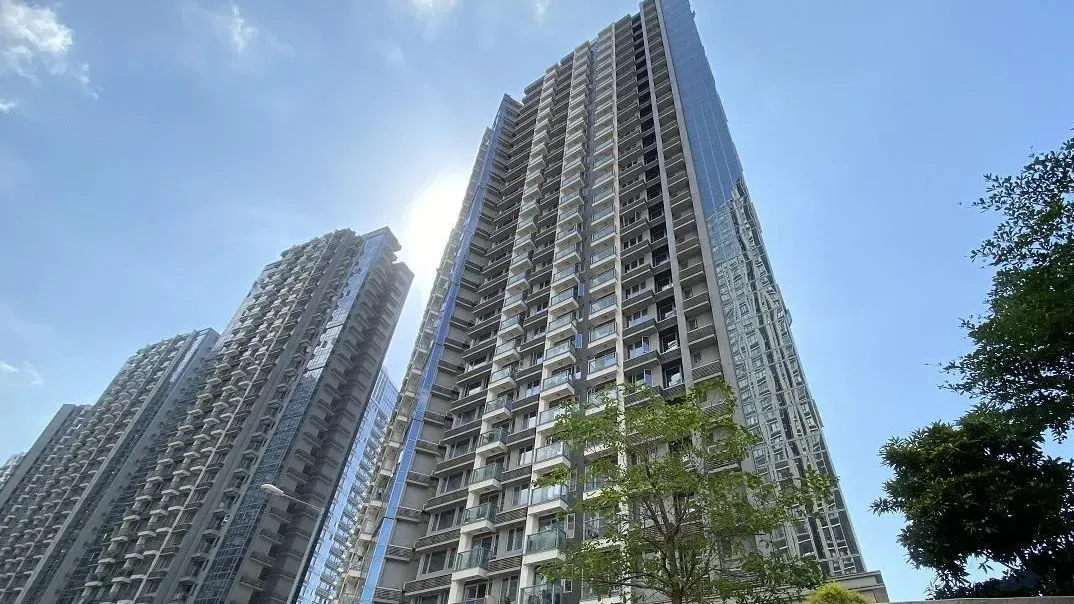 東涌東環兩房高層戶，業主減租一成，吸引兩名韓籍空姐以1.65萬元承租。