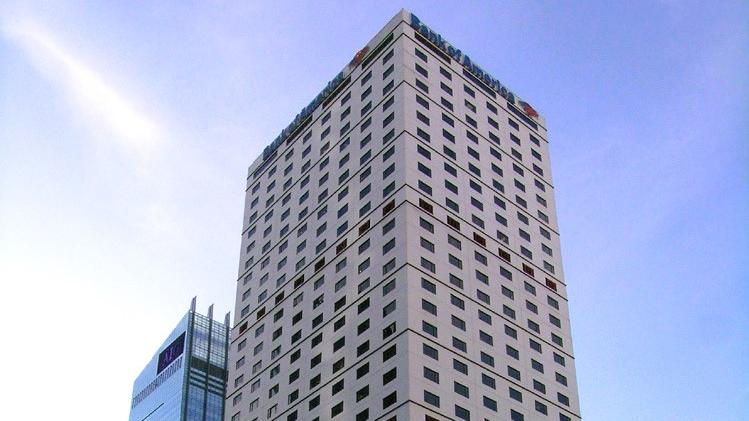 中環甲級商廈美國銀行中心極高層戶，最新意向價約5,274萬元放盤，同時亦以意向月租約11萬元放租。