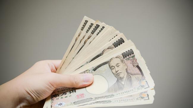 律師行寫錯字就罰錢，新晉律師半年被罰650萬日圓。(網上圖片)