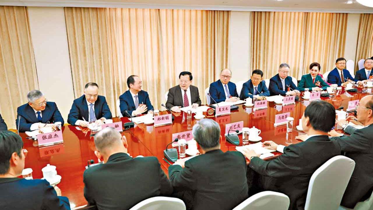 特首今列席人大會議開幕會 夏寶龍會港區代表肯定各人工作