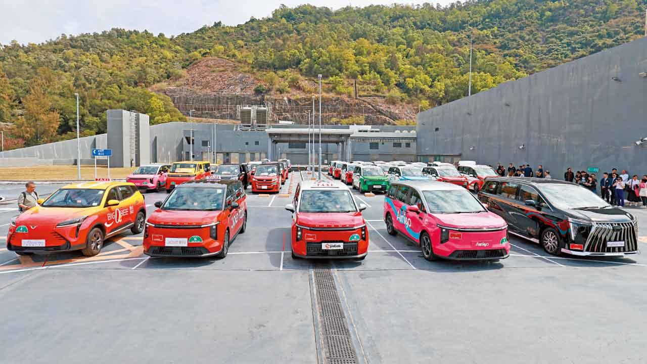 5的士車隊晒冷 月底陸續出行 可電子支付 網約較咪錶價高  陳美寶：冀成業界「領頭羊」