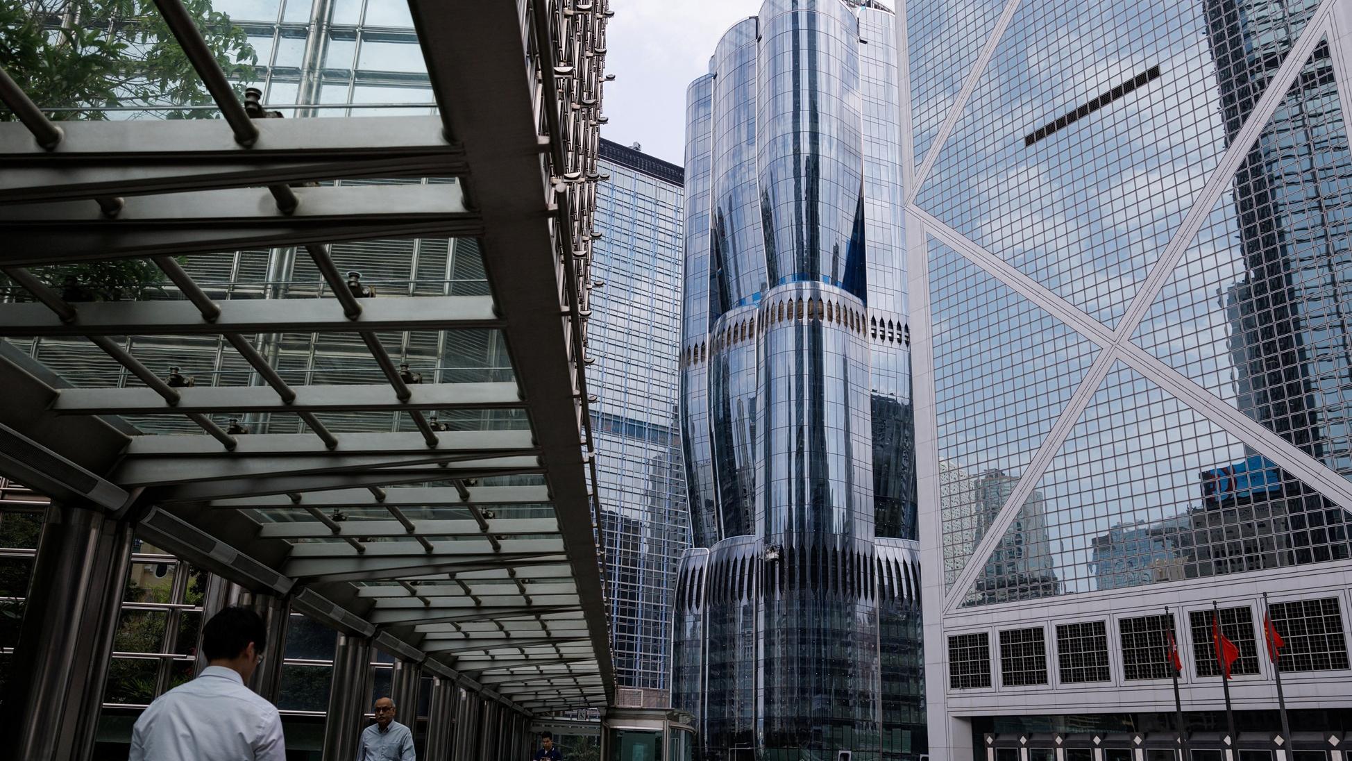 恒地去年基礎溢利升1% 透露The Henderson出租率約八成