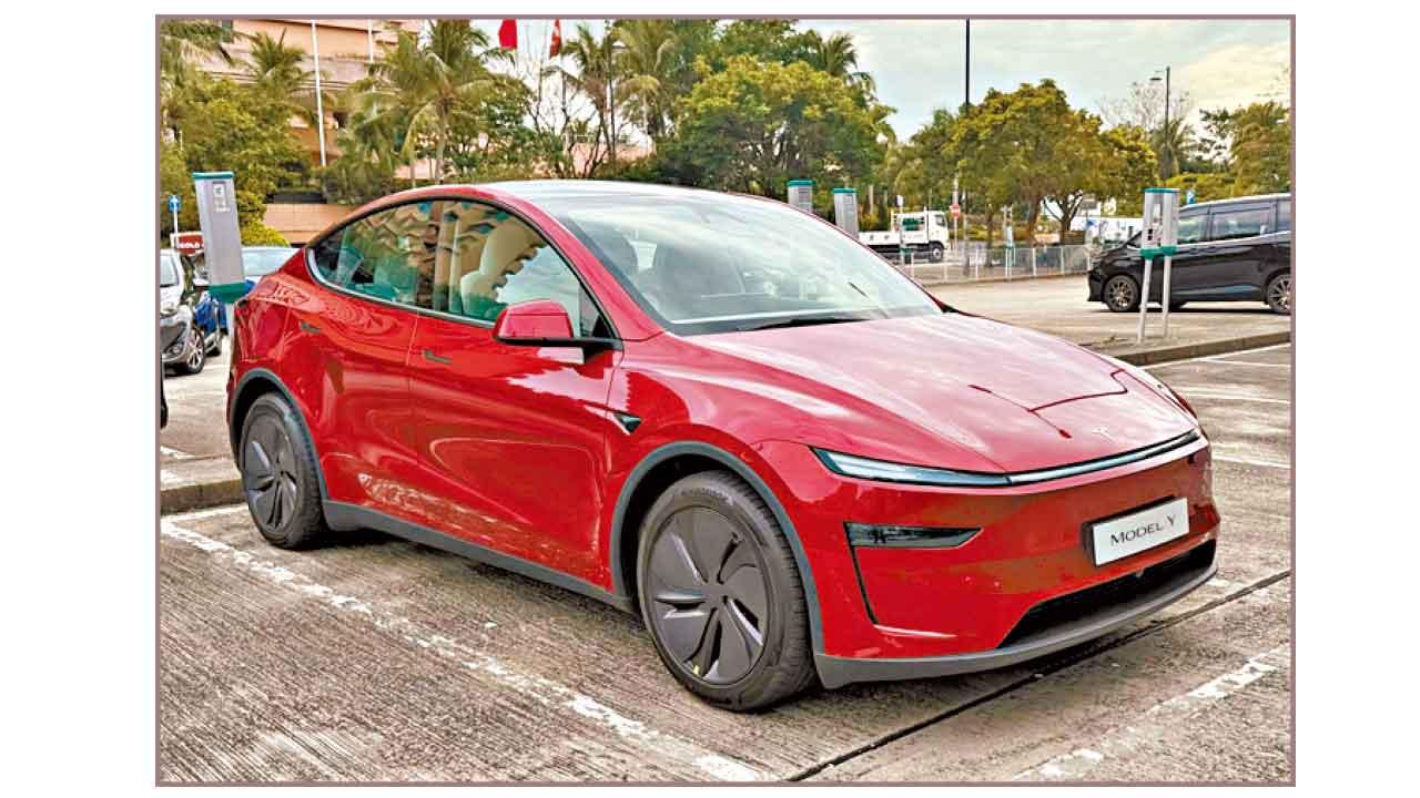 全港首試全新右軚版Tesla Model Y