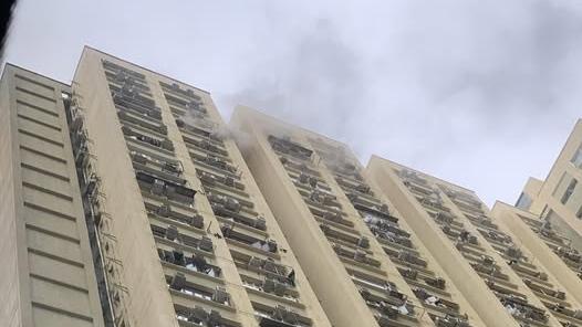 西灣河發生火警。（fb「筲箕灣西灣河關注組」圖片）