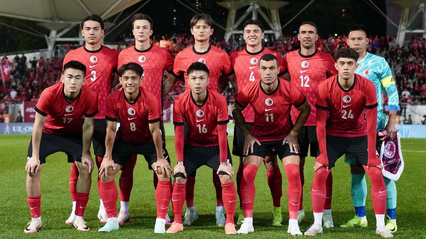 香港隊友賽澳門賽前合照。(香港足總圖片)