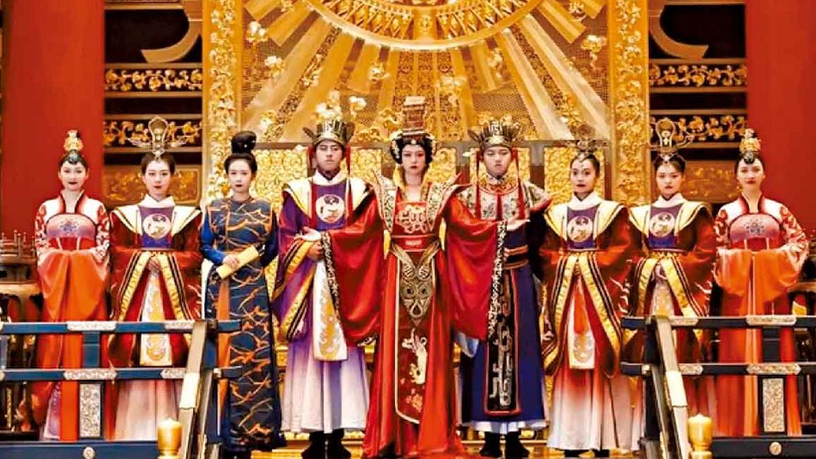 高鐵遊鄭州 沉浸式國風體驗 穿漢服遊牡丹園 一睹稀有黑牡丹