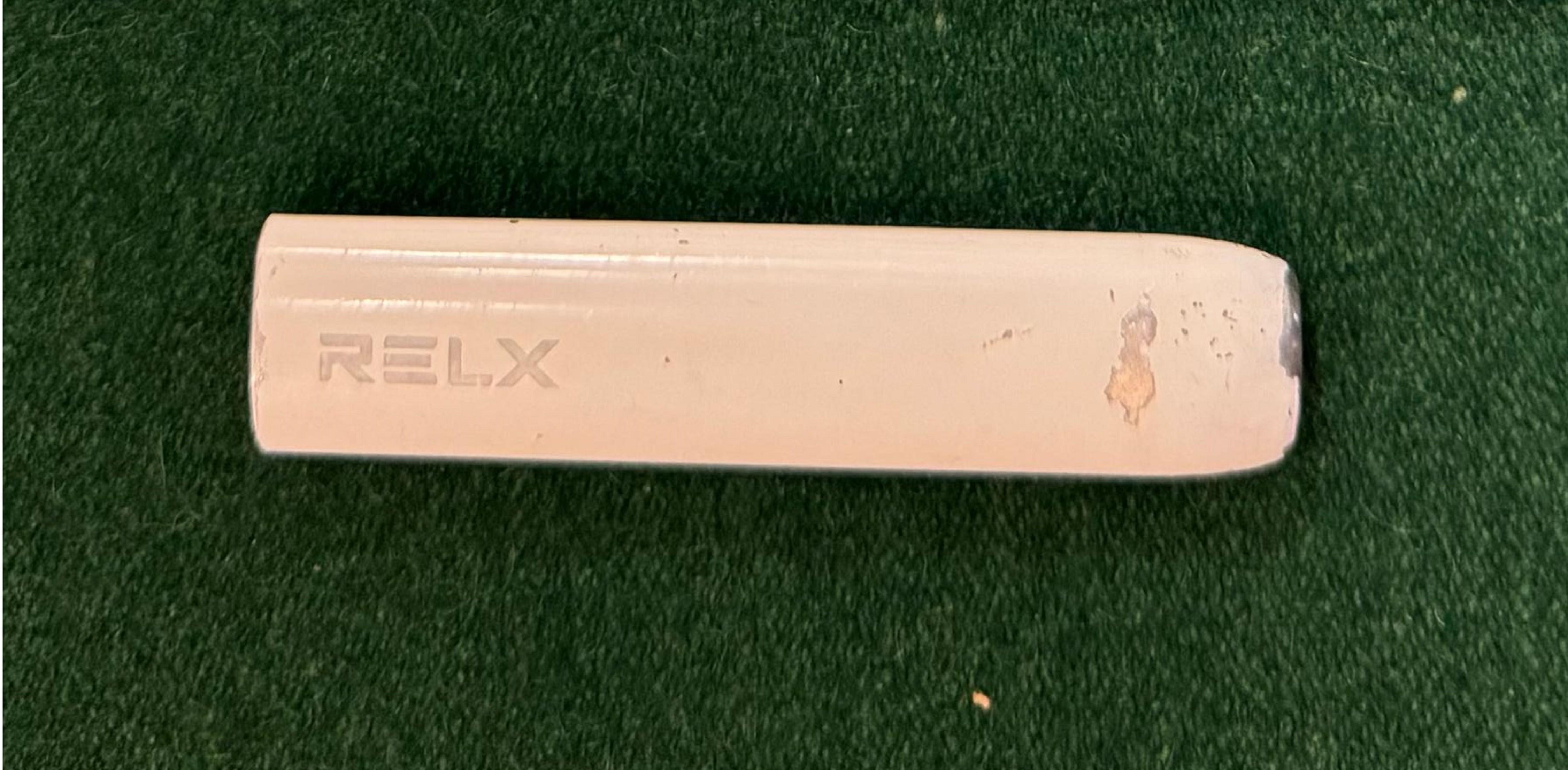 圖示檢獲的懷疑含有「太空油毒品」的電子煙。(政府新聞處)