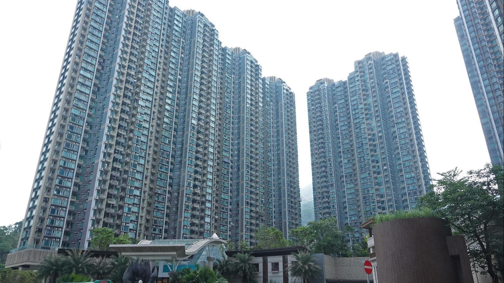 將軍澳日出康城峻瀅錄山景兩房戶成交，一手業主劈減兩球沽貨，帳面仍賺近120萬元。