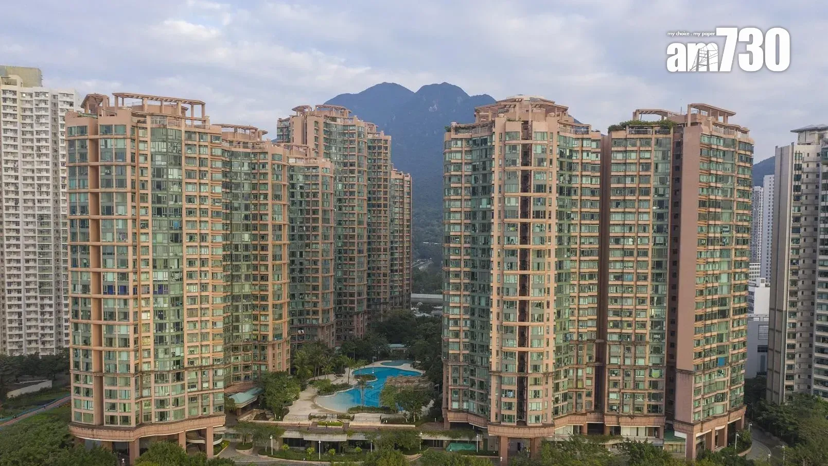 馬鞍山聽濤雅苑錄套三房戶獲利成交，樓價20年升值逾4球。